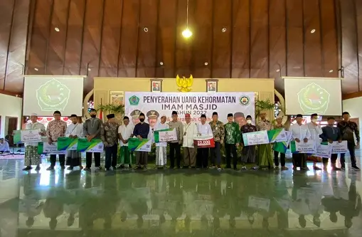 Bank Jatim Bersinergi...
