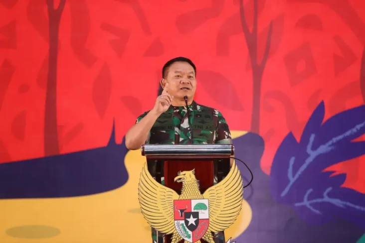 KSAD Dudung Ajak Mahasiswa...