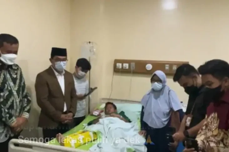 Ridwan Kamil Kunjungi...