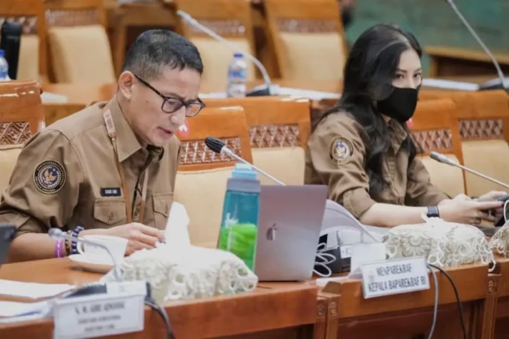 Percepat Pemulihan Parekraf,...