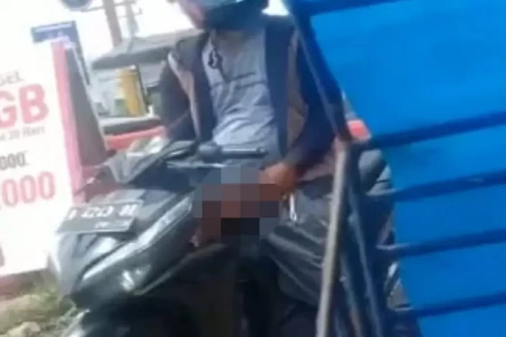 Pemotor Mesum Bikin...