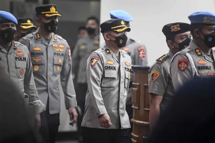 Polri Gelar Sidang Etik...