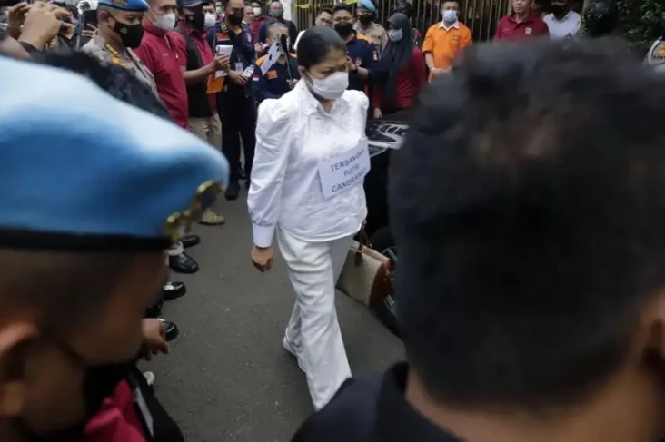Beda Nasib dengan Putri...