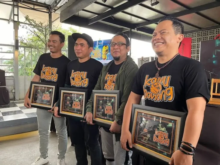 Rilis Single Terbaru,...