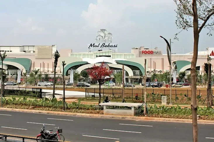 5 Mal Mewah di Bekasi,...