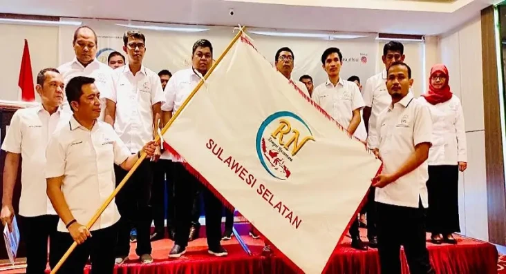 Rampai Nusantara Berdiri...