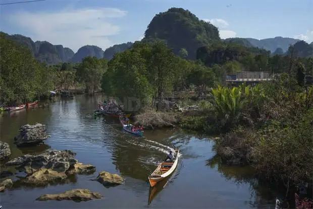 Kawasan Geopark Maros...