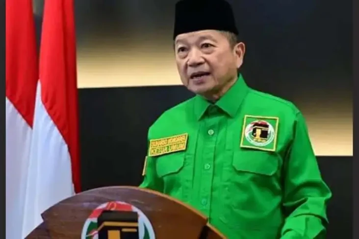 Berhentikan Suharso...