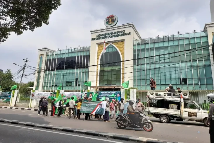 Suharso Monoarfa Dicopot,...