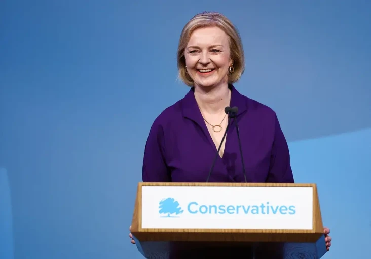 Liz Truss Resmi Jadi...
