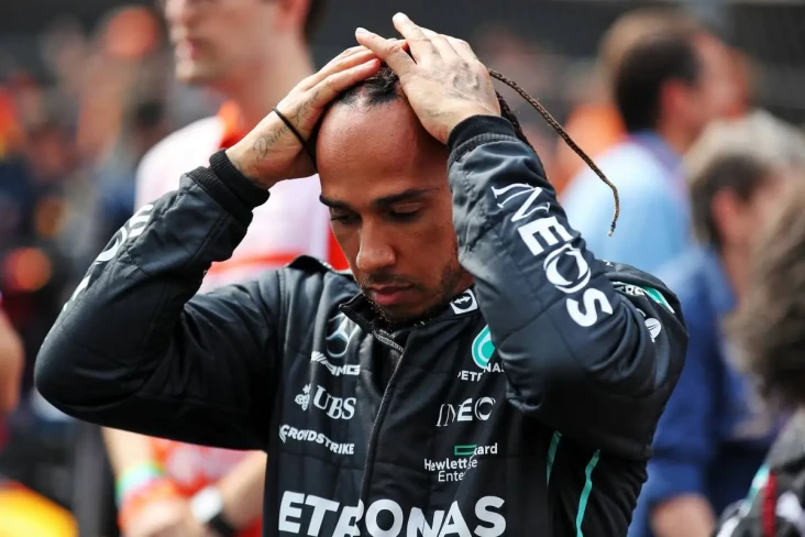 Lewis Hamilton Minta...