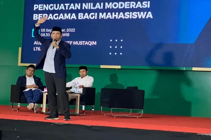 Jadi Pembicara Seminar...