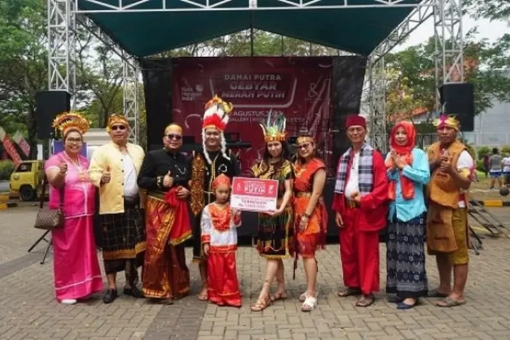 Beragam Seniman dan...