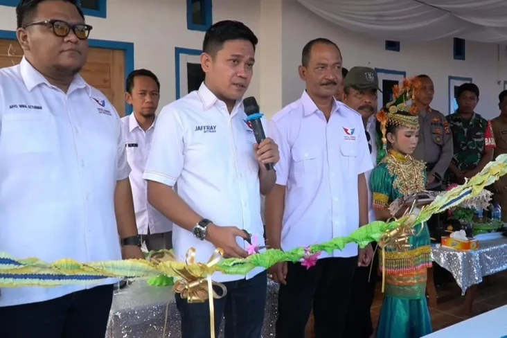 Resmi Tempati Kantor...