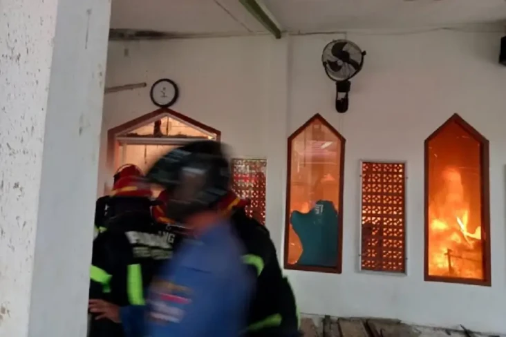 Masjid Darul Muhajirin...