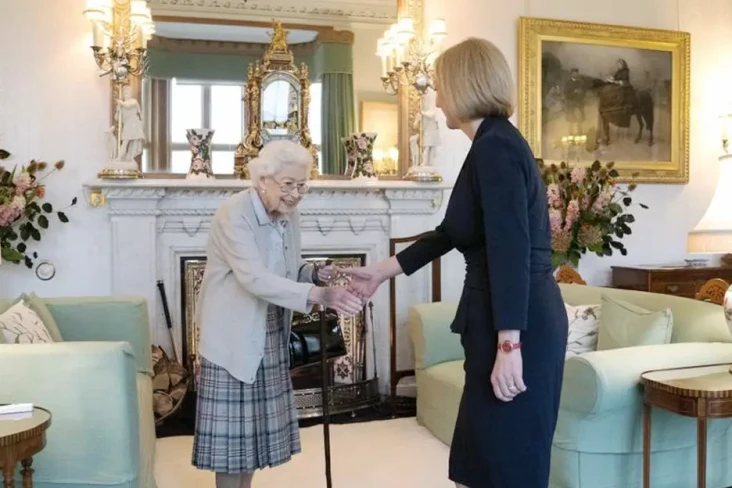 Resmi, Liz Truss Jadi...