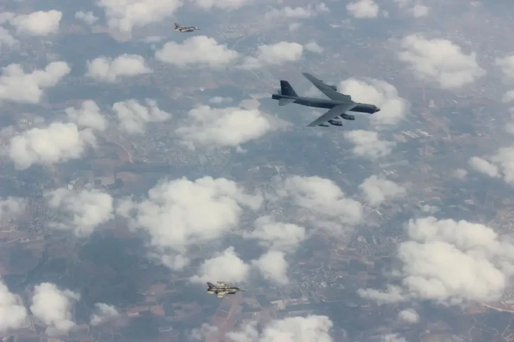 Gertak Iran, 3 Jet Tempur...