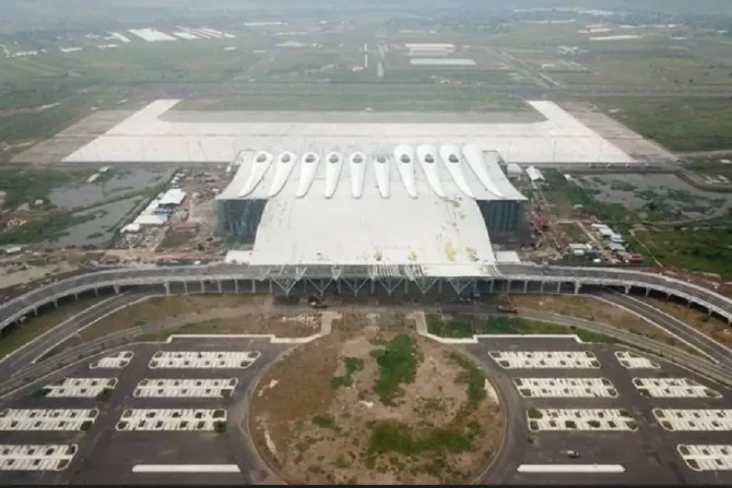 Bandara Kertajati Dianggap...