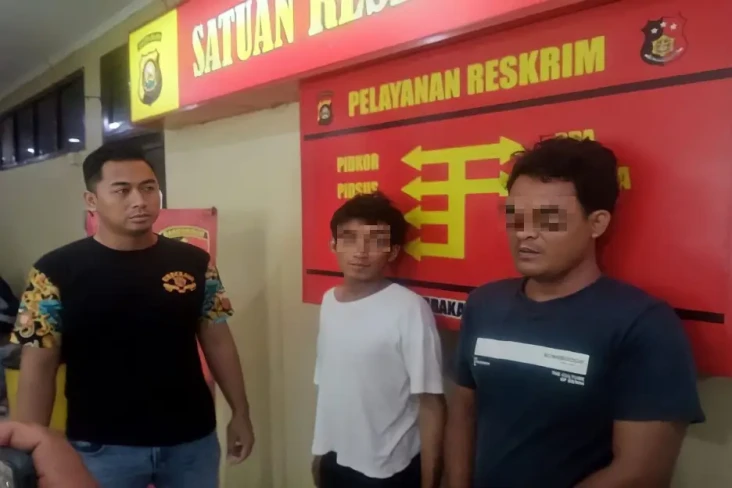 Ditangkap Curi Besi...