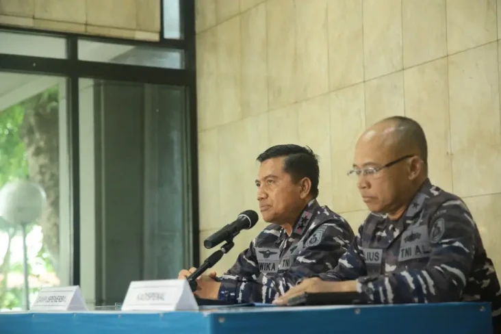 Pesawat TNI AL Jatuh...