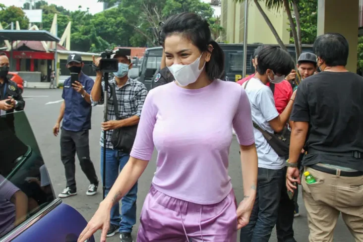 Istri Juragan 99 Laporkan...
