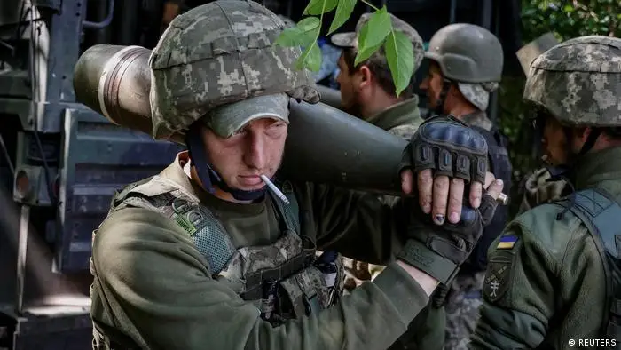 NATO Kesulitan Pasok...
