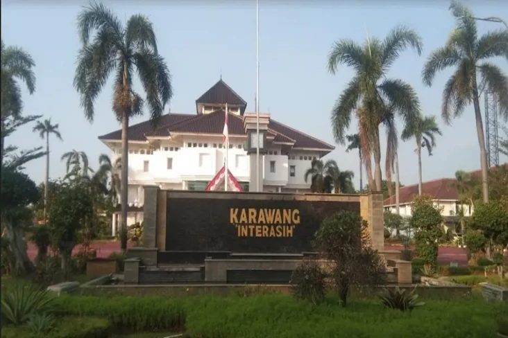Karawang Darurat, Rangkap...