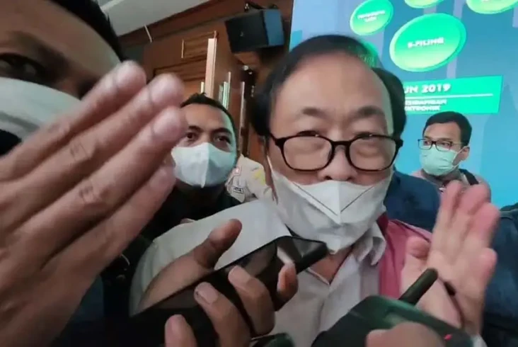 Didakwa Rugikan Negara...