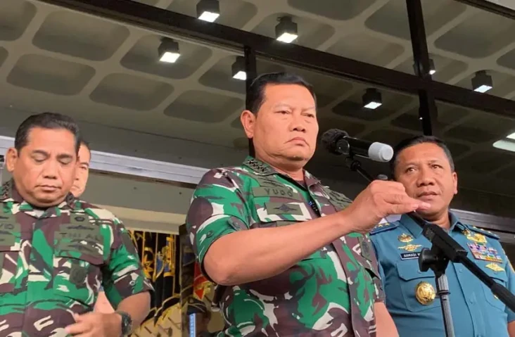 Ditemukan Meninggal,...