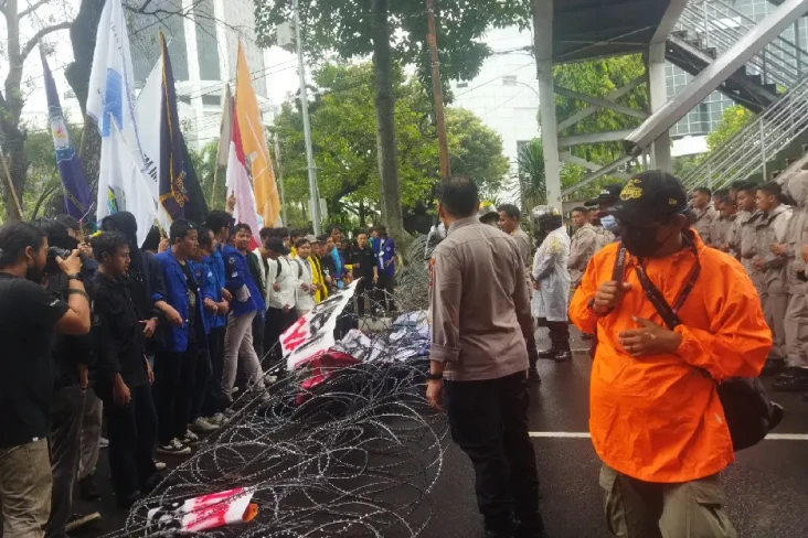 Demo di Patung Kuda...
