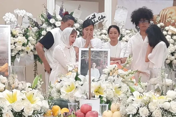 Dewi Lestari Beri Pesan...