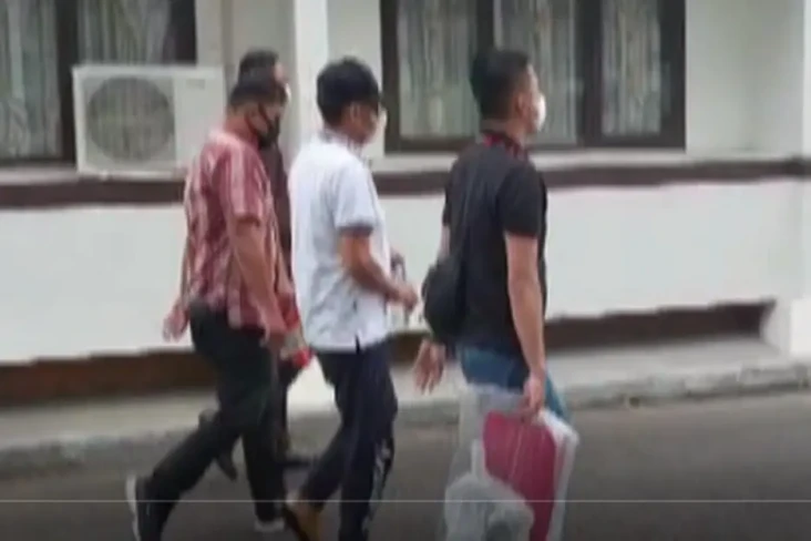 Perkara Pemalsuan Dilimpahkan...