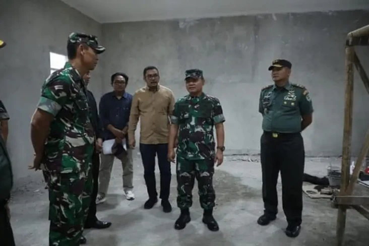 Jarang Tersorot, Jenderal...