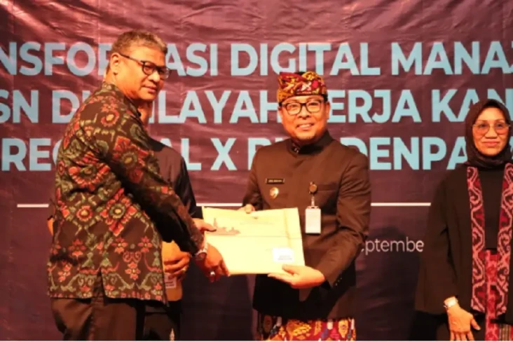 Denpasar Raih BKN Award,...
