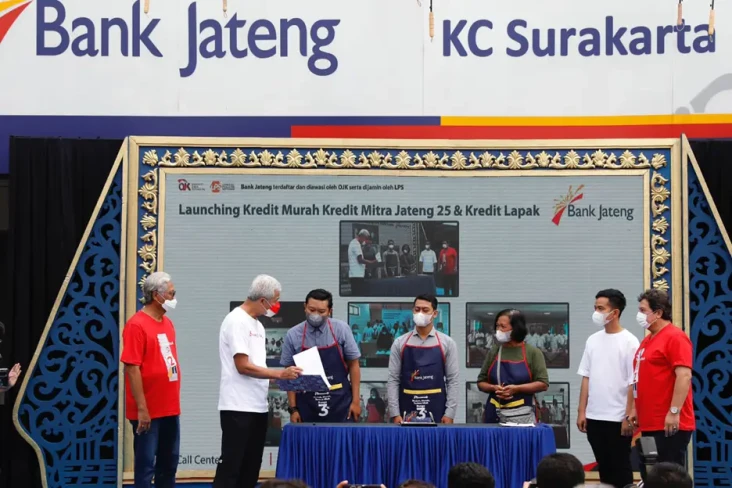 Harga BBM Naik, Bank...