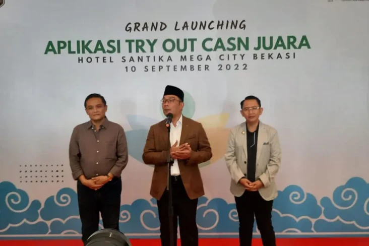 Ridwan Kamil Luncurkan...