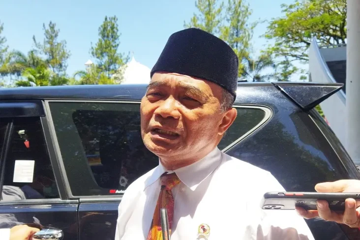 Menteri Muhadjir Klaim...