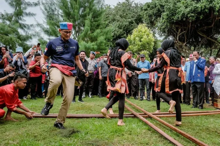 Kunjungi Maluku, Sandiaga...