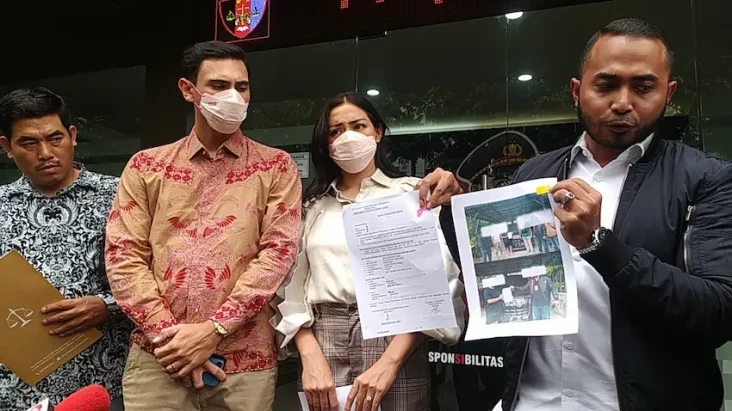 Sambangi Propam Polri,...