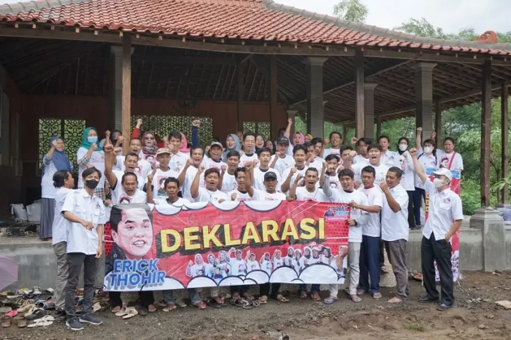 Relawan Gelar Kegiatan...