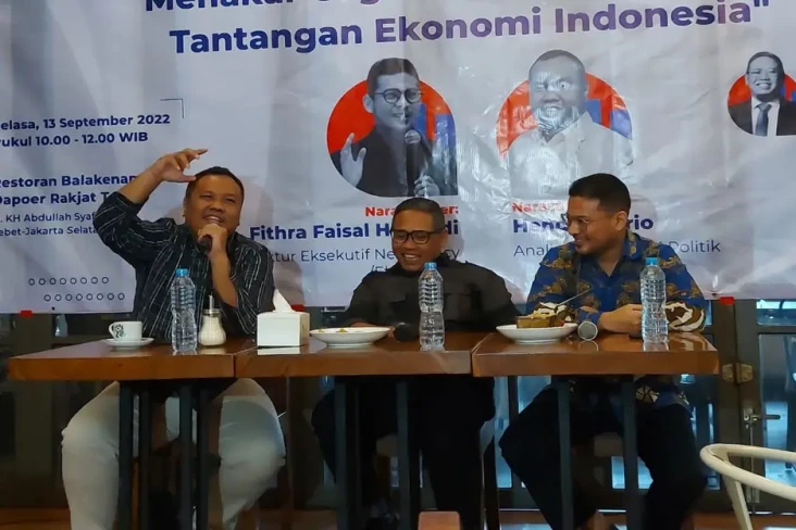 Paham Ekonomi, Miliki...