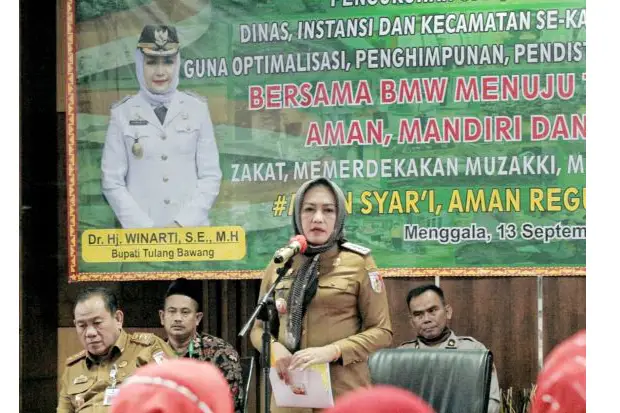 Bupati Winarti Lantik...