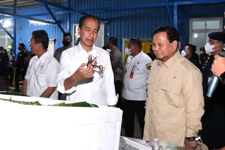 Momen Prabowo Dampingi...