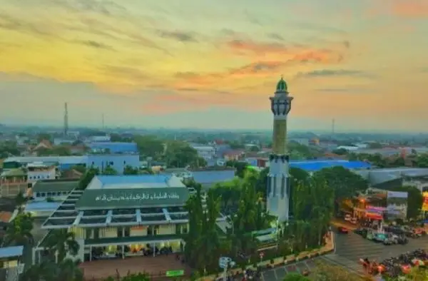 4 Julukan Kota di Indonesia...