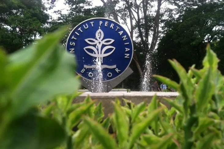 Peneliti IPB University...