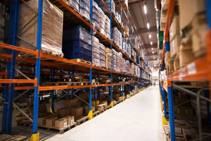 E-commerce Tumbuh Pesat,...