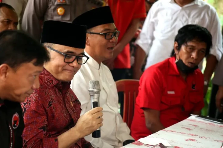PDIP Gelar Pengobatan...