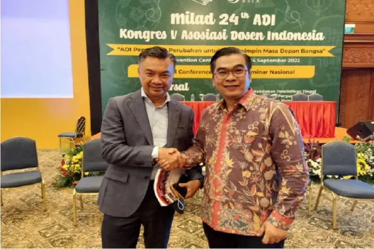 Guru Besar FTUI Terpilih...