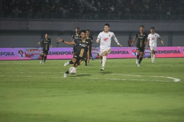PSM Makassar Belum Terkalahkan,...