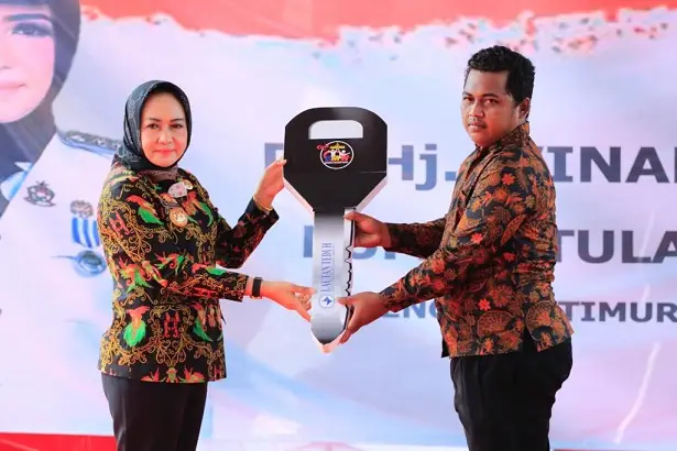 Bupati Winarti Gelorakan...